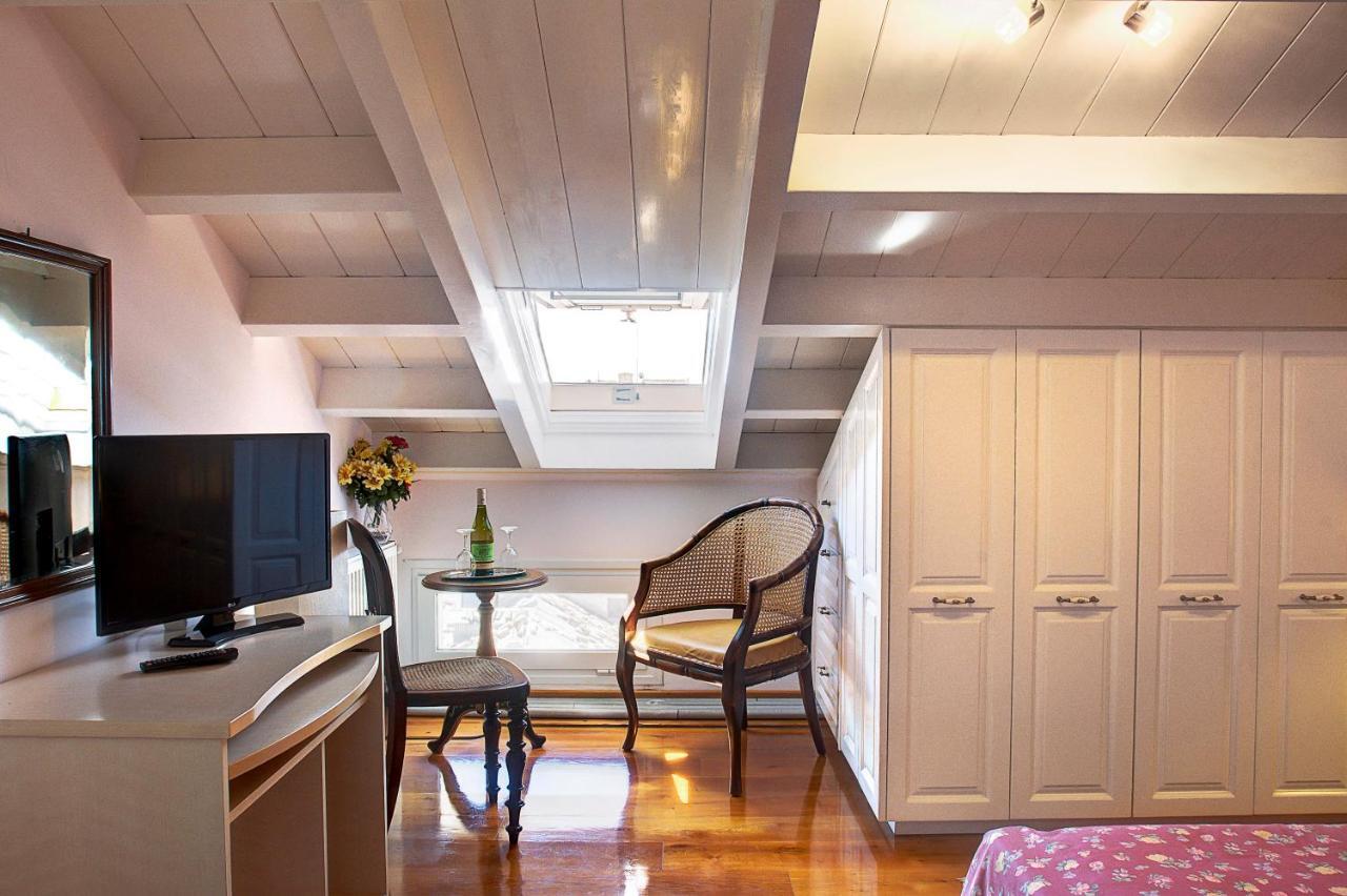 Stella'S Attic In Spianada - Old Town Apartment Corfu  ภายนอก รูปภาพ