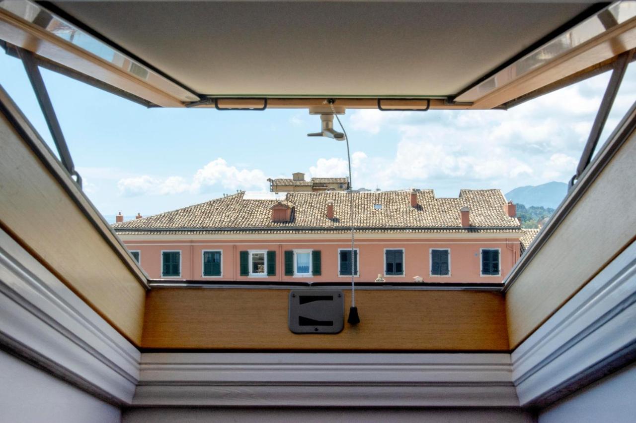 Stella'S Attic In Spianada - Old Town Apartment Corfu  ภายนอก รูปภาพ