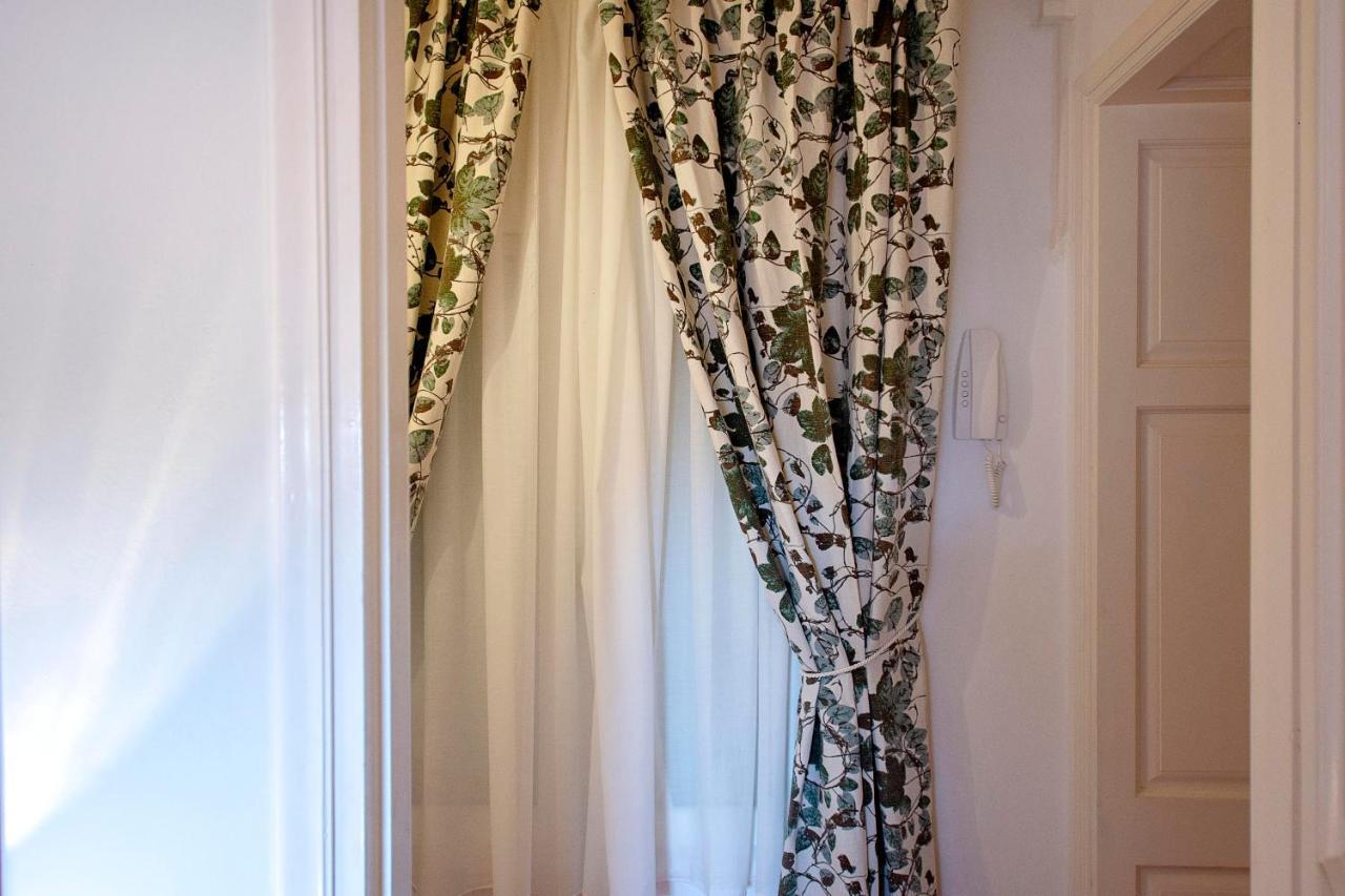 Stella'S Attic In Spianada - Old Town Apartment Corfu  ภายนอก รูปภาพ