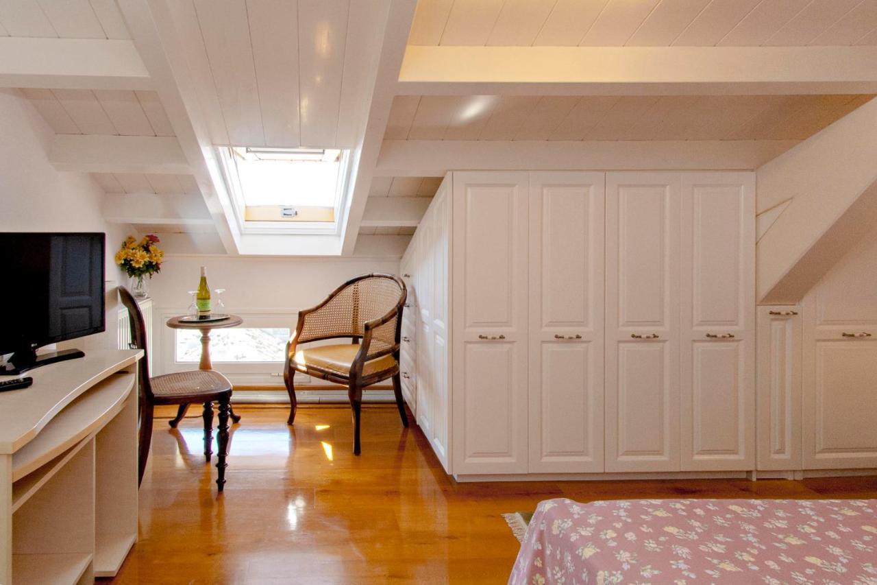 Stella'S Attic In Spianada - Old Town Apartment Corfu  ภายนอก รูปภาพ