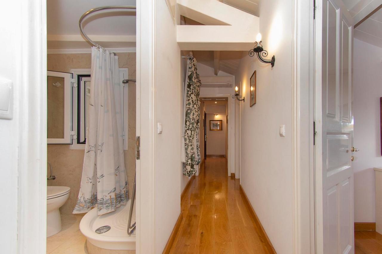 Stella'S Attic In Spianada - Old Town Apartment Corfu  ภายนอก รูปภาพ